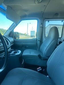 2005 Ford E-Series E-350 SD XL