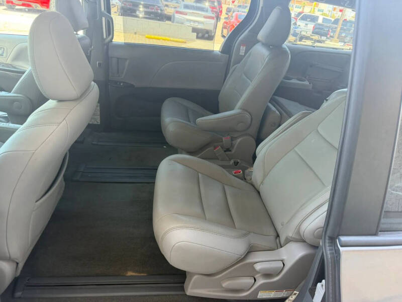 2017 Toyota Sienna