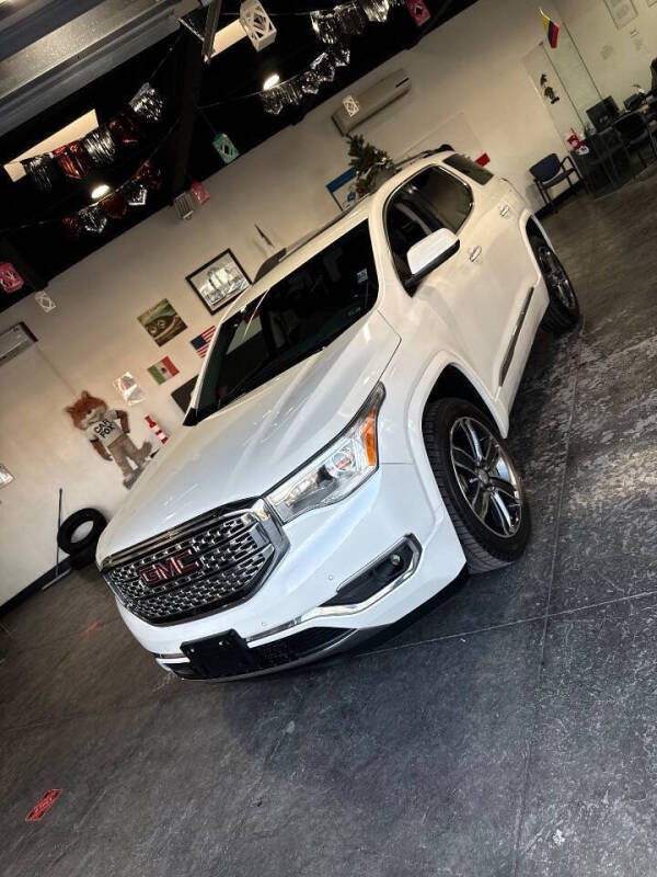 2018 GMC Acadia Denali