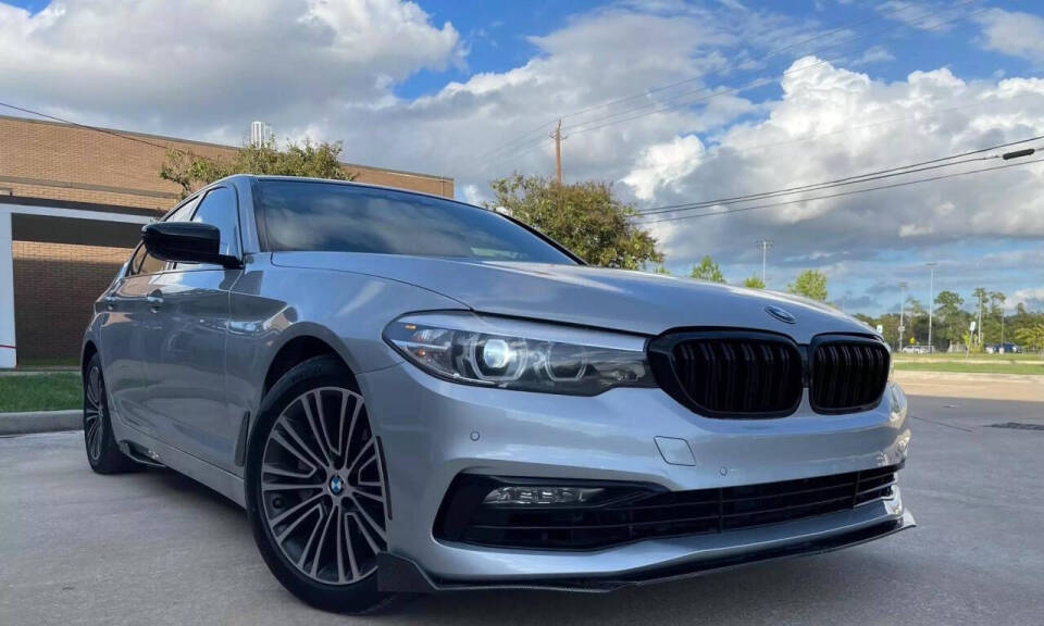 2019 BMW 5 Series for sale at MOTOR VILLAGE LLC in Houston, TX