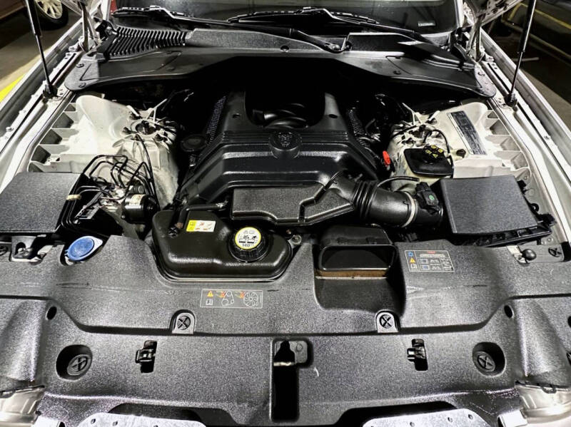 2005 Jaguar XJ-Series XJ8 L