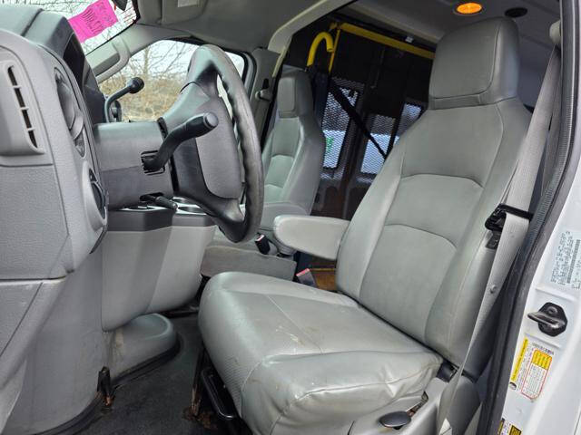 2012 Ford E-Series E-350 SD