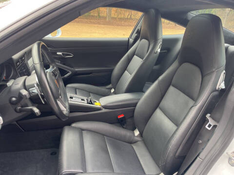 2018 Porsche 911 Carrera