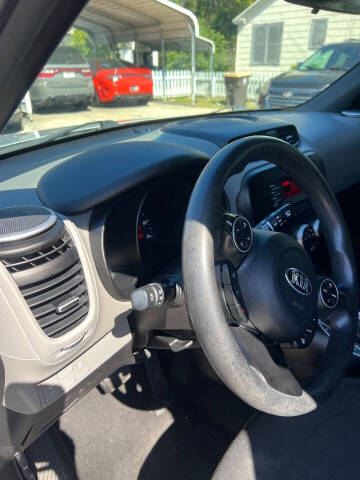 2014 Kia Soul +