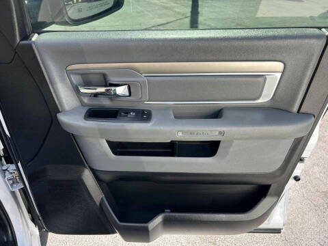 2019 RAM 1500 Classic SLT