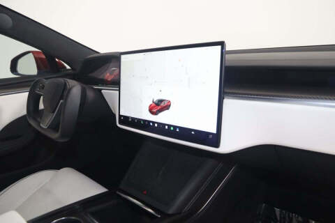 2022 Tesla Model S Plaid