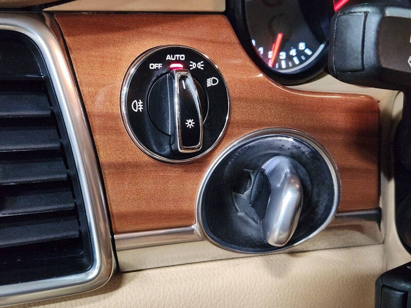 2014 Porsche Panamera 4