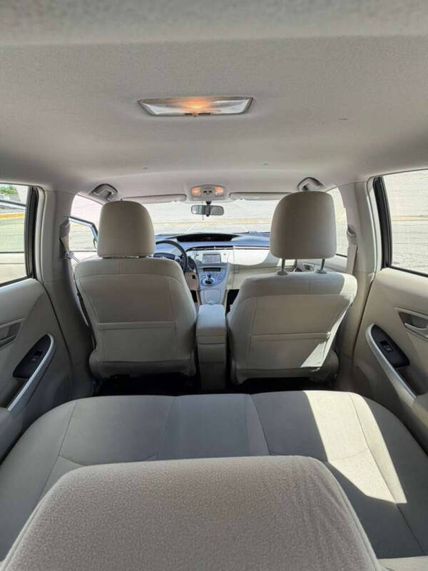 2015 Toyota Prius Two