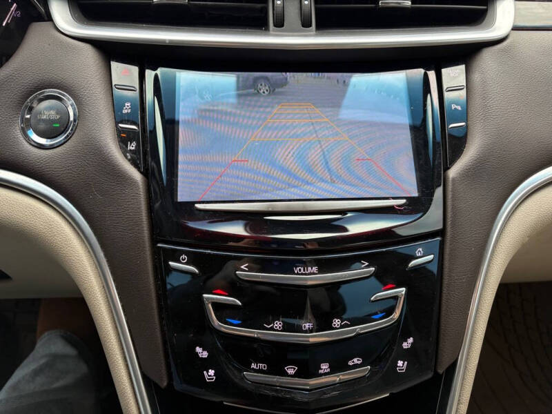 2013 Cadillac XTS Luxury Collection