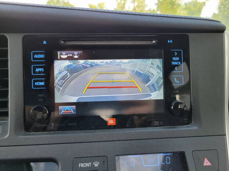 2017 Toyota Sienna