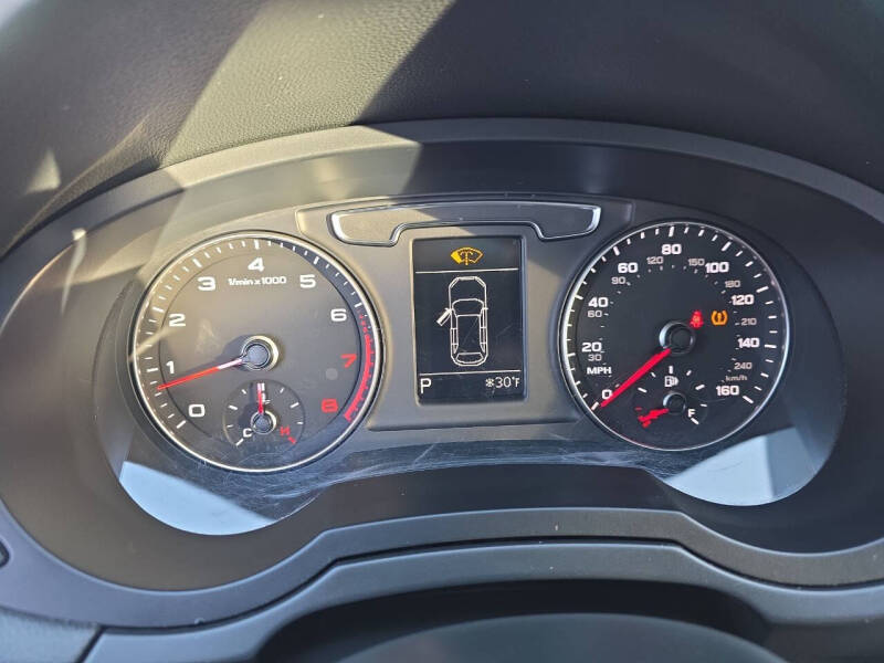 2017 Audi Q3 2.0T quattro Premium