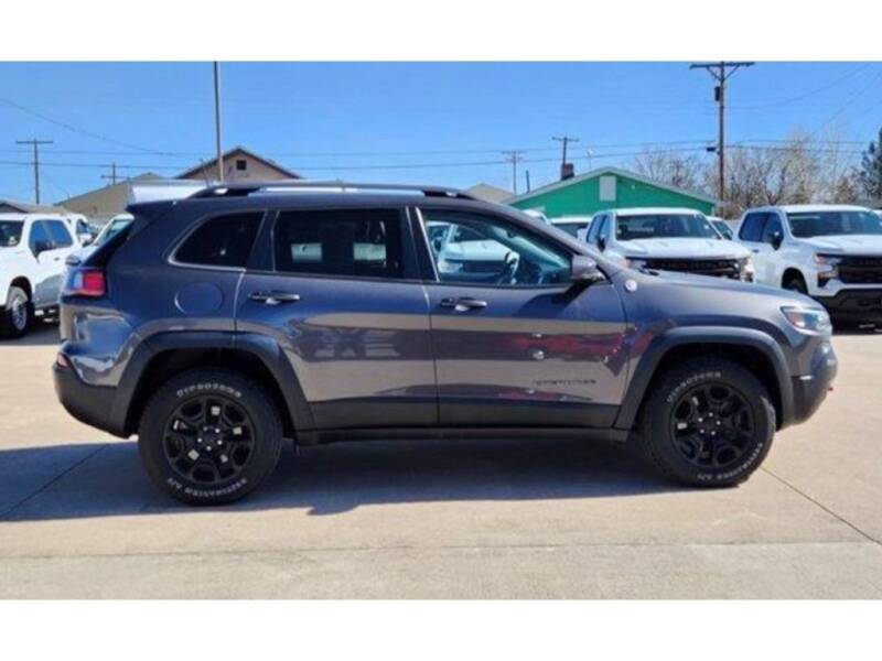 2020 Jeep Cherokee for sale at Platinum Car Brokers in Spearfish SD
