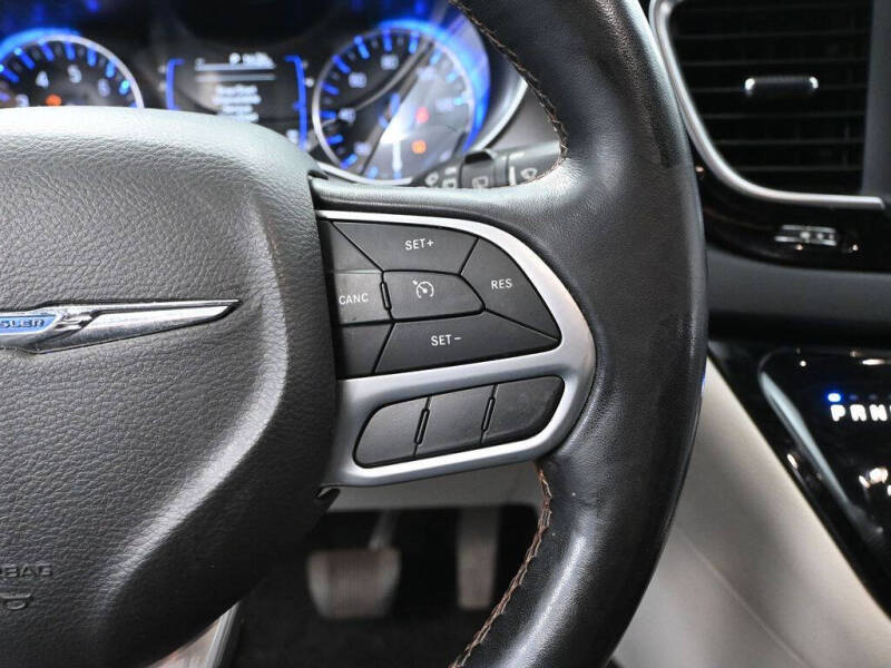 2020 Chrysler Pacifica Touring L