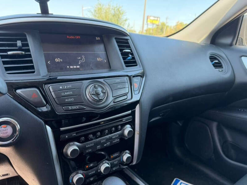 2020 Nissan Pathfinder S