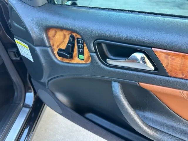 2001 Mercedes-Benz CLK CLK 320