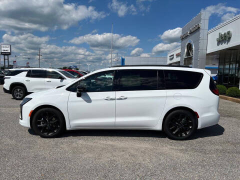 2027 Chrysler Pacifica Limited