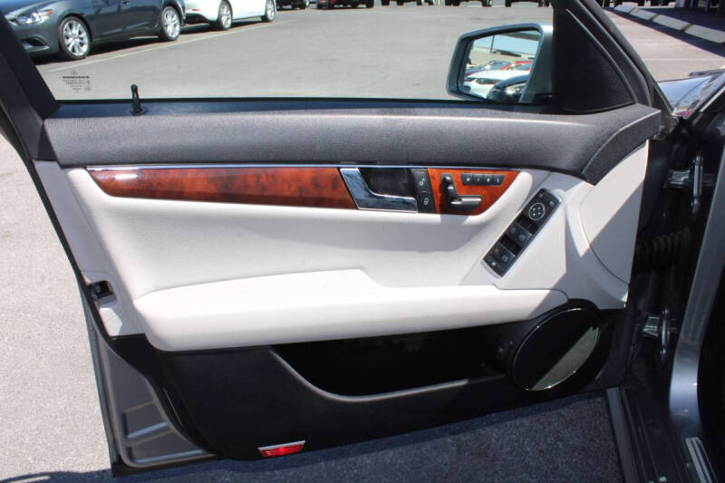 2011 Mercedes-Benz C-Class