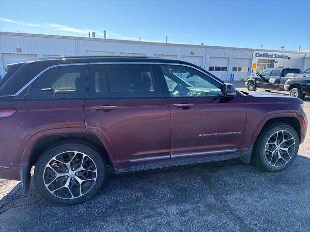 2022 Jeep Grand Cherokee Summit Reserve