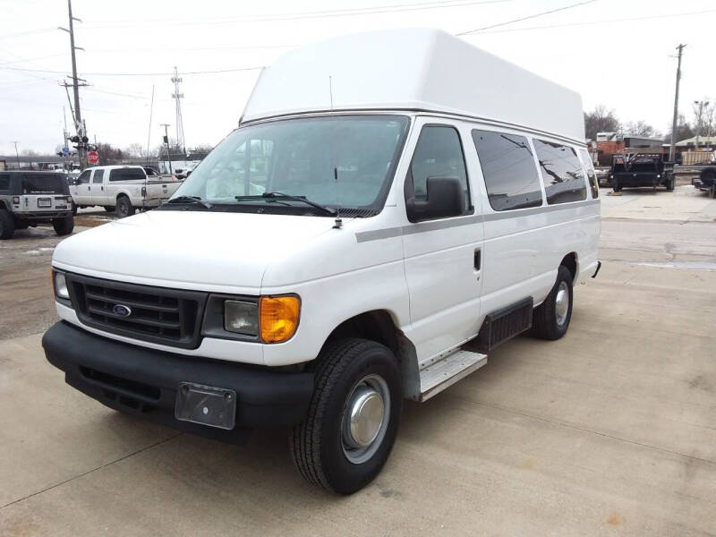 2006 Ford E-Series E-350 SD