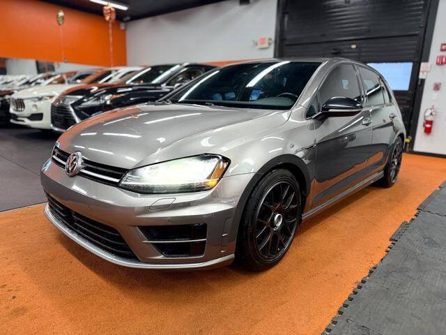 2017 Volkswagen Golf R 4Motion