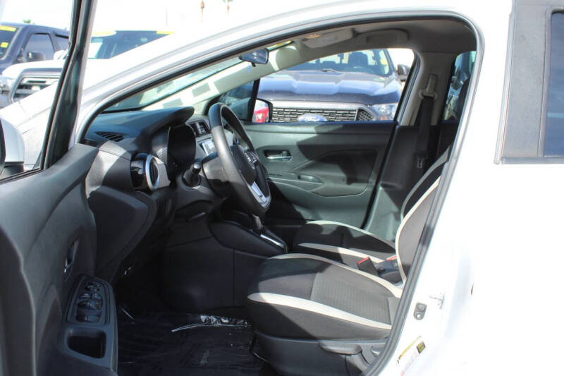 2021 Nissan Versa SV