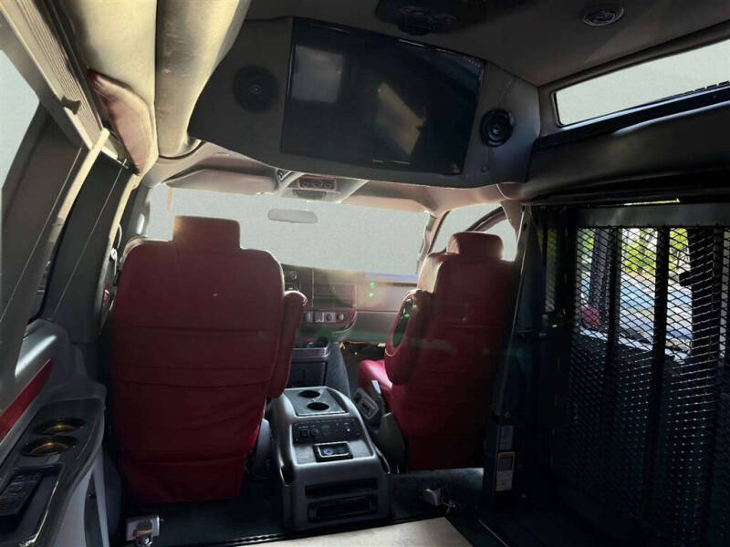 2018 GMC Savana 2500