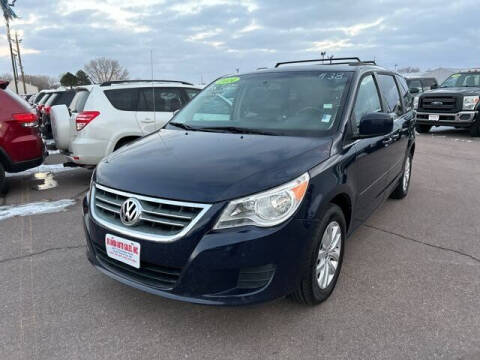 2014 Volkswagen Routan for sale at De Anda Auto Sales in South Sioux City NE