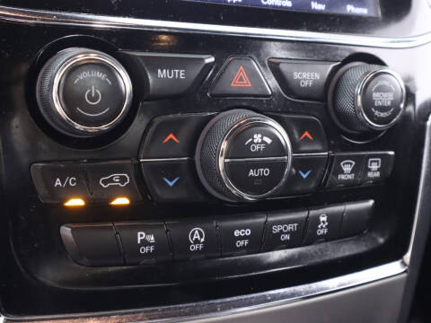 2019 Jeep Grand Cherokee Laredo E