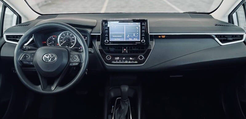 2022 Toyota Corolla LE