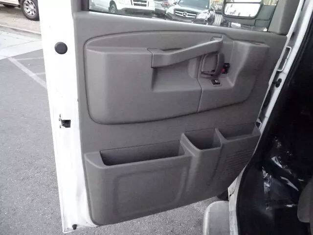 2016 GMC Savana 2500