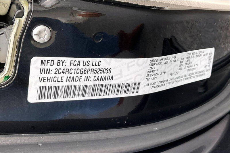 2023 Chrysler Voyager LX