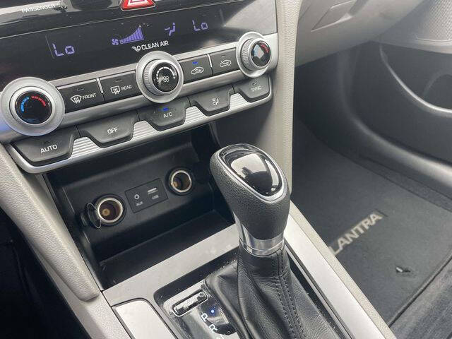 2020 Hyundai Elantra