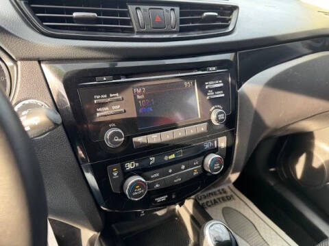 2017 Nissan Rogue Sport SV