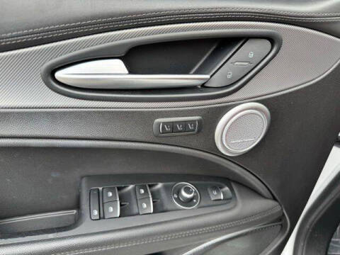 2022 Alfa Romeo Stelvio Veloce