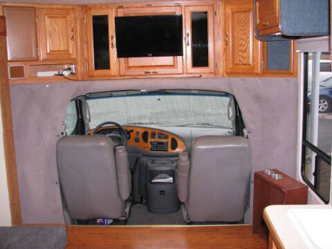 2003 Ford E-Series E-450 SD