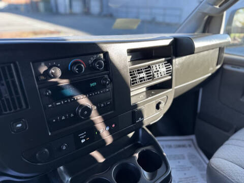 2023 Chevrolet Express 2500