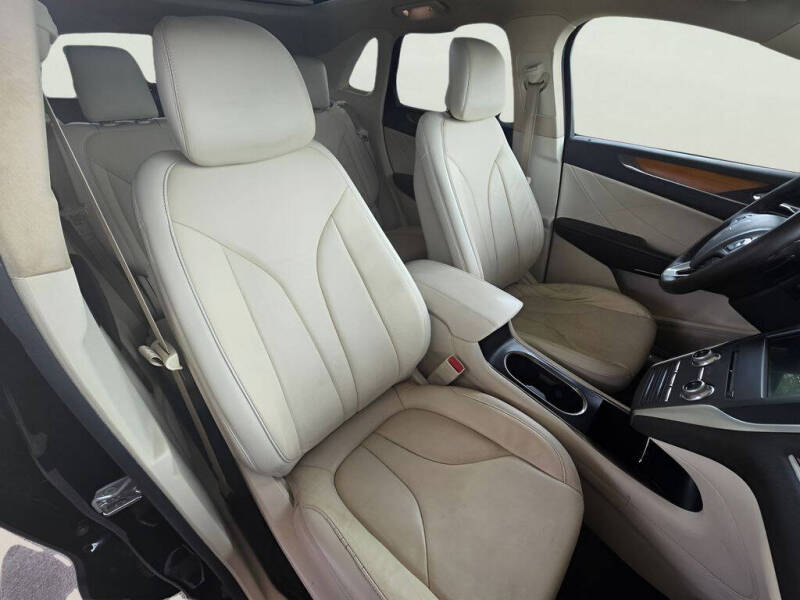 2016 Lincoln MKC Reserve