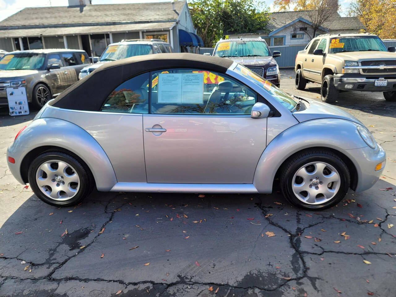 2003 Volkswagen New Beetle Convertible for sale at Victory Motors Inc in Modesto, CA