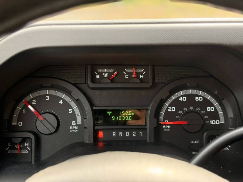 2011 Ford E-Series E-350 SD