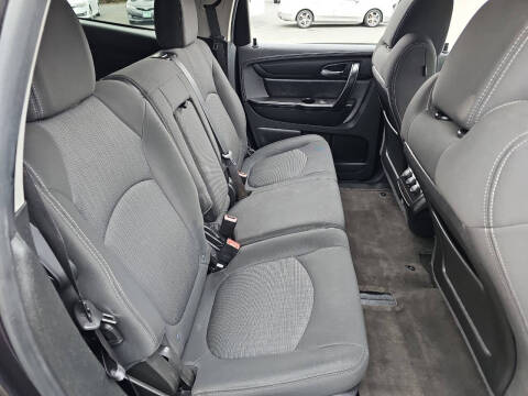 2017 Chevrolet Traverse LT