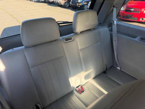 2005 Lincoln Aviator Luxury