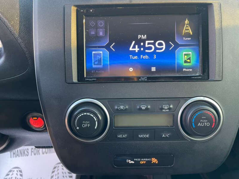 2013 Nissan LEAF S