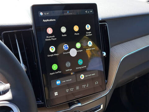 2026 Volvo XC60 T8 Plus