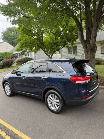 2016 Kia Sorento LX
