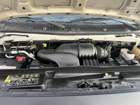 2010 Ford E-Series E-250