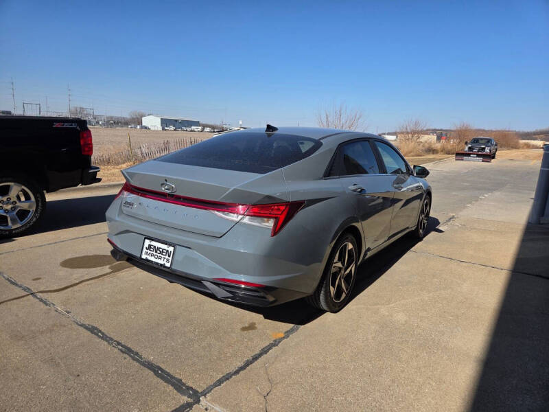 2021 Hyundai Elantra