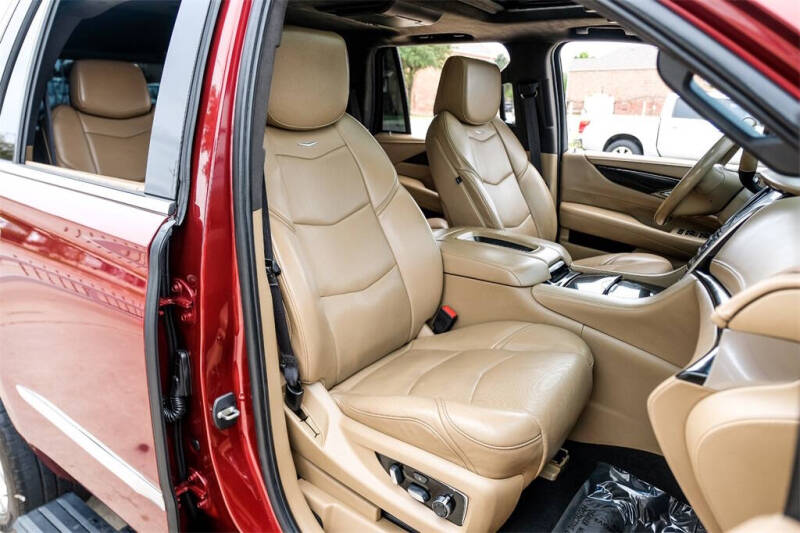 2019 Cadillac Escalade Platinum