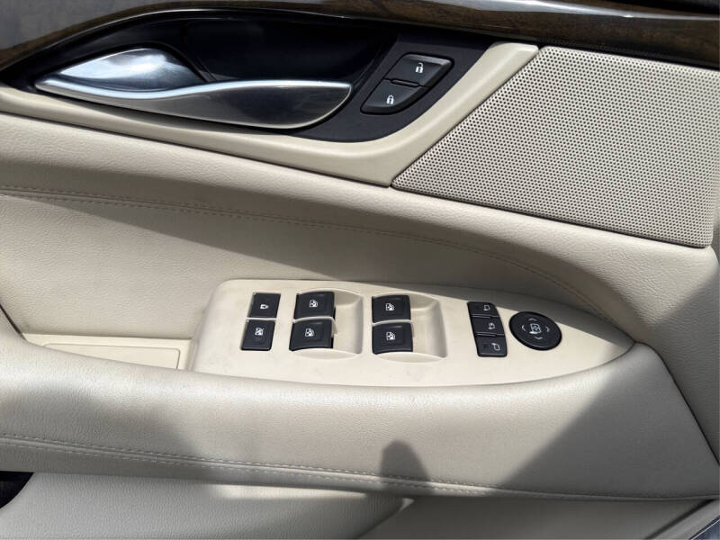 2018 Cadillac Escalade Luxury