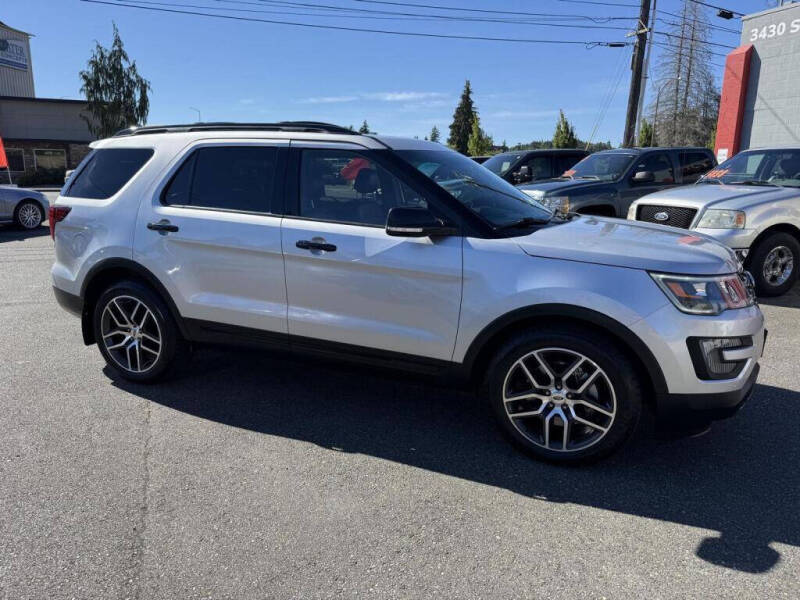 2016 Ford Explorer Sport