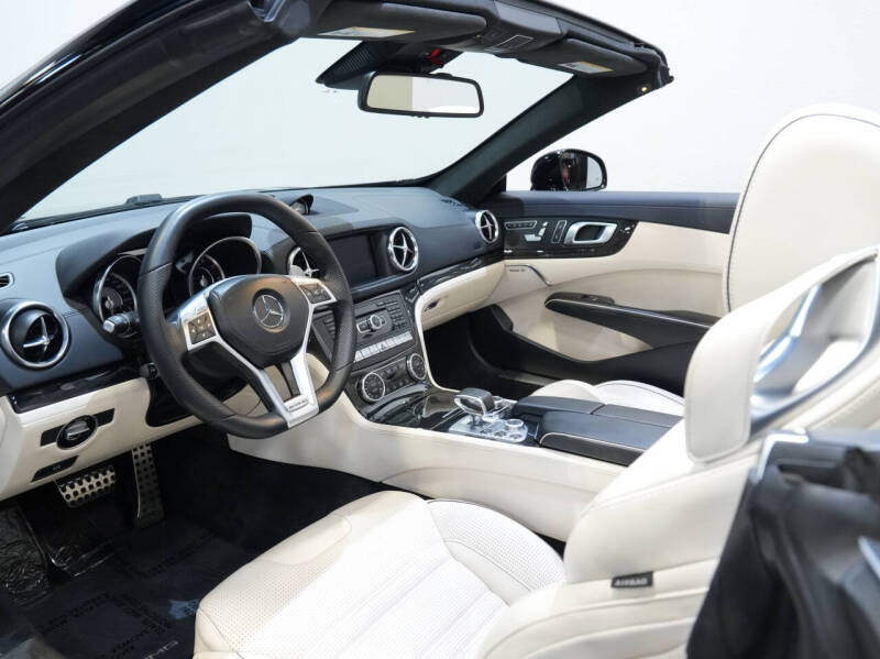 2015 Mercedes-Benz SL-Class SL 63 AMG